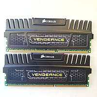 Комплект оперативної пам'яті Corsair DDR3 8Gb (2x4Gb) 1600MHz PC3-12800U 2R8 CL9 (CMZ8GX3M2A1600C9) Б/В