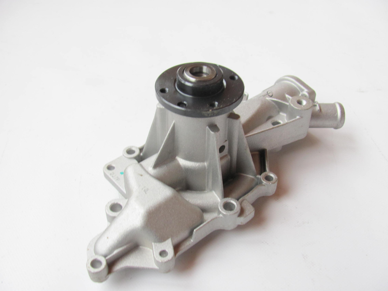 Помпа води MB Sprinter (DODGE) 2.7 CDI 2004-2006 (OM647) — Trucktec Automotive (Німеччина) — 02.19.200