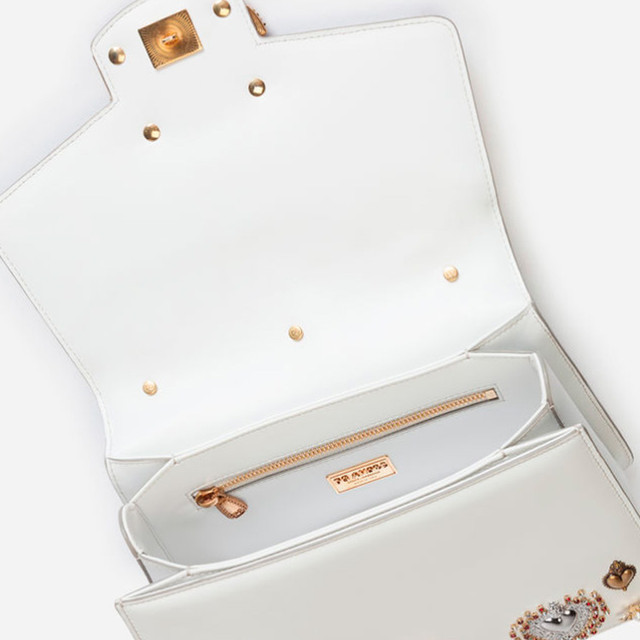 Женская сумочка из телячьей кожи DG AMORE | белая. Фото главного отделения сумочки.