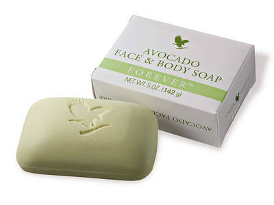 Косметичне мило з авокадо для обличчя та тіла