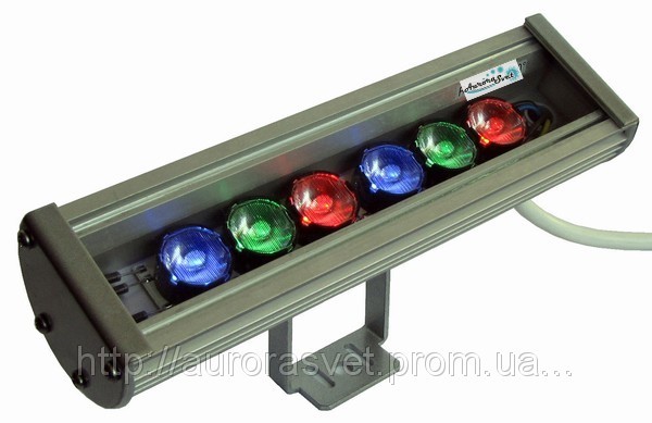 Архітектурна прикраса. Освітлення RGB світильником. LED подсветка. Світлодіодне освітлення.
