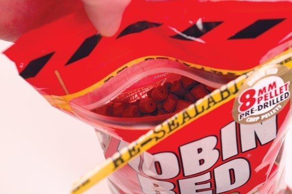Пеллетс Dynamite Baits Robin Red Carp Pellets 20mm (Pre-Drilled)