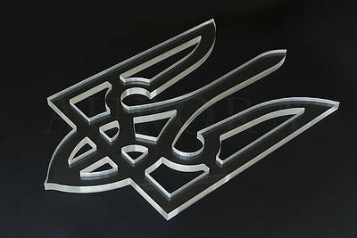 Різання акрилу