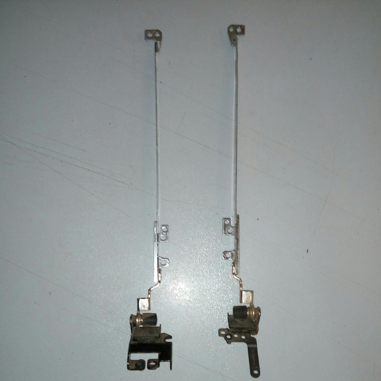 Петлі (пара) Acer Aspire One D250 kav60 (AM084000210 AM084000110) нові