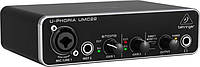 USB аудиоинтерфейс Behringer UMC22