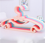 Вішалки для дитячого одягу