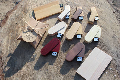 Флешки з гравіюванням