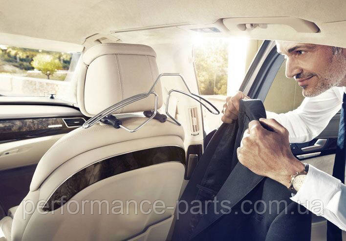 Металеві плічка для одягу Audi Coat Hanger 4L0061127