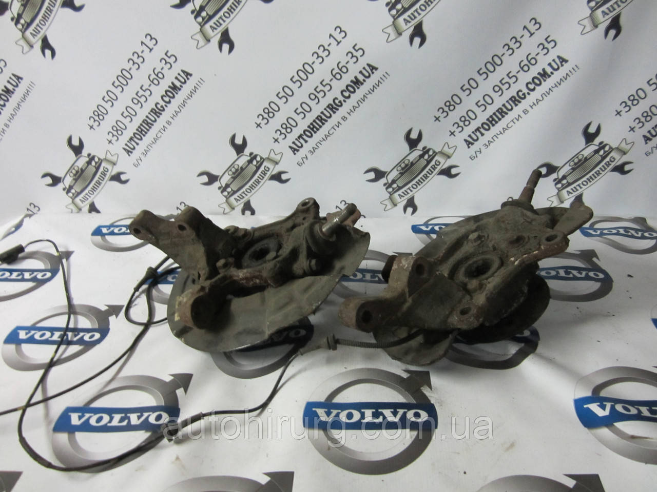 Передня цапфа Volvo xc90 (30683086)