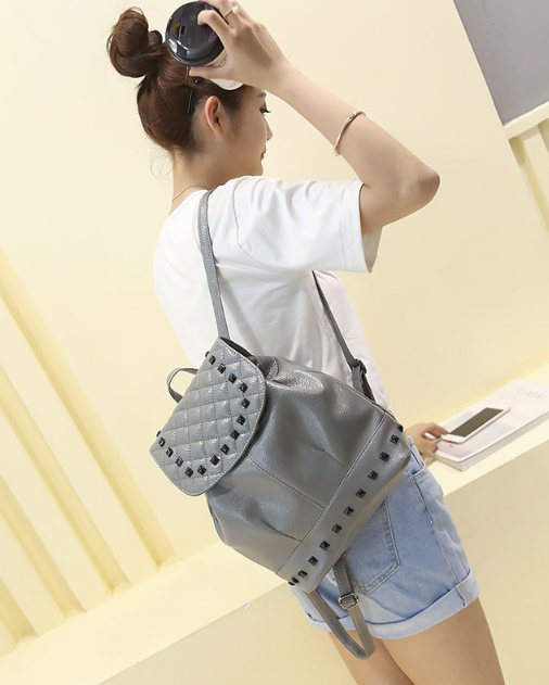 Рюкзак жіночий кожзам. з фурнітурою