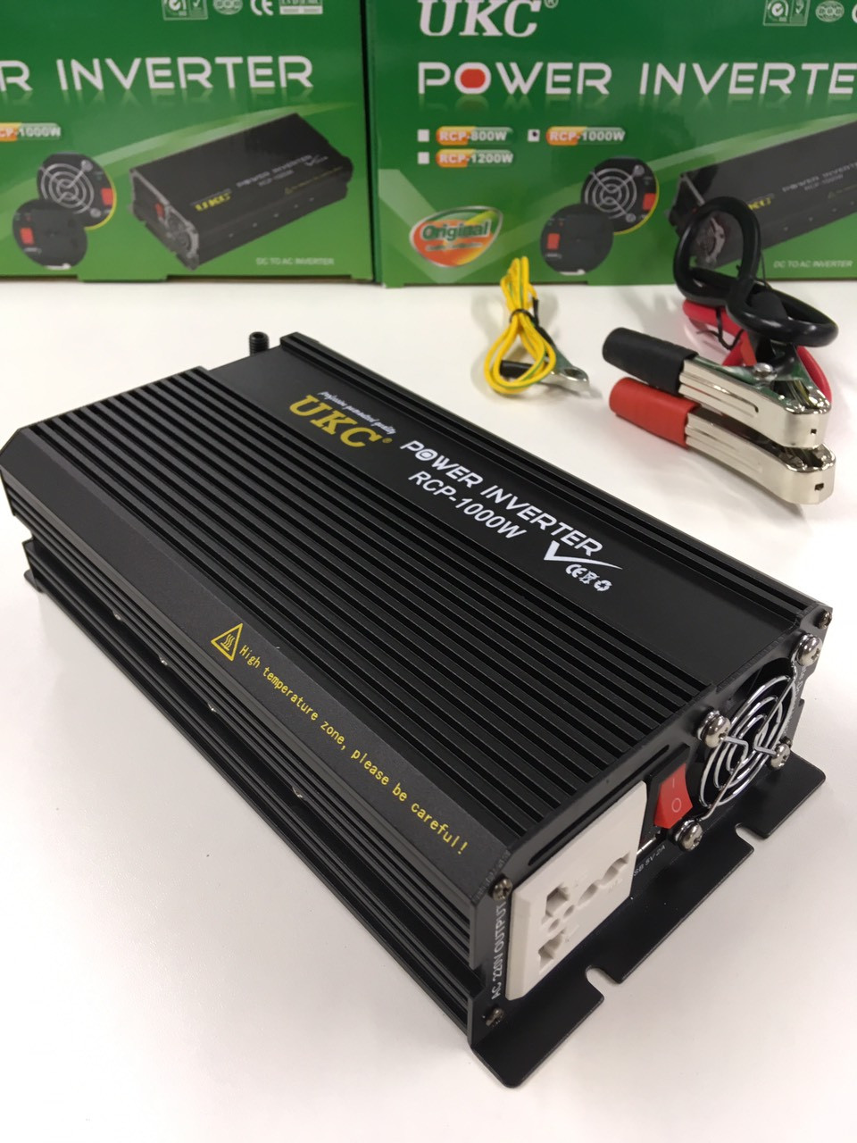 Інвертор перетворювач UKC Power Invertrer RCP-1000W 12v-220v