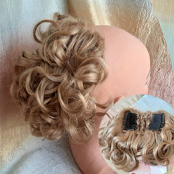 Шиньон накладка на гребінцях подовжена платиново-пісочний 902А-15