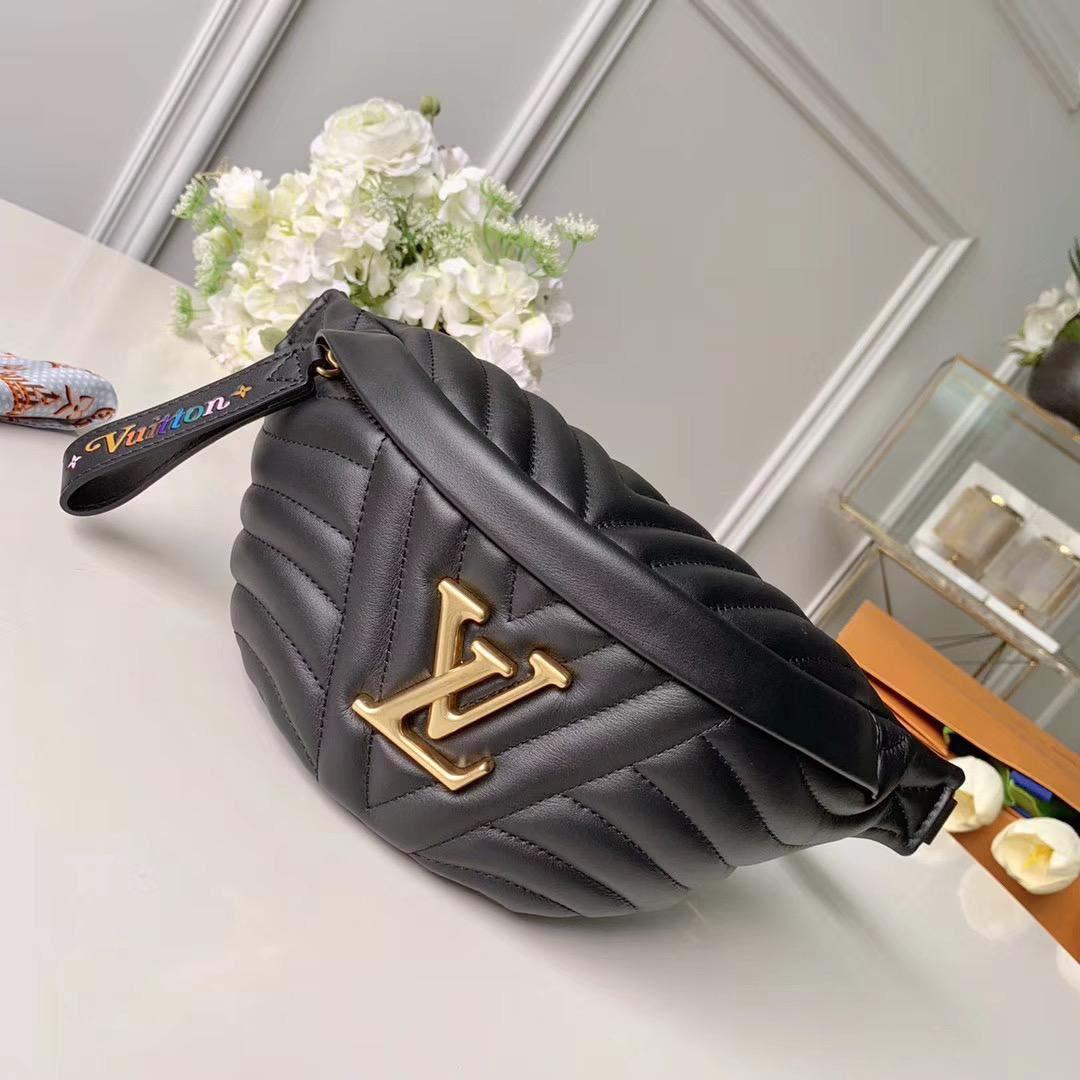 Сумка на пояс жіноча Louis Vuitton