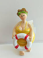 Дама зі рятувальним кругом 10 см. - кераміка