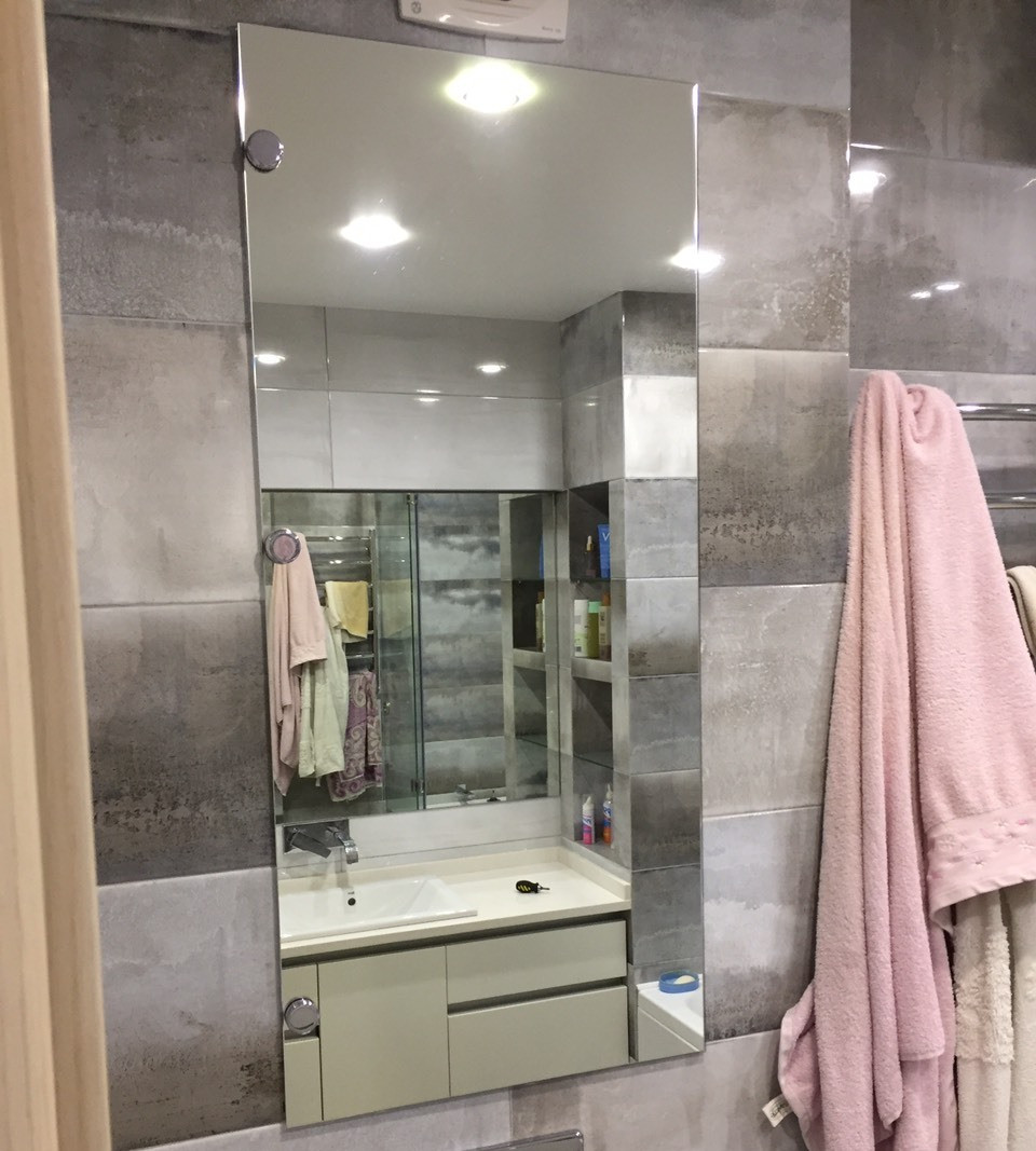 Дзеркало для ванної кімнати в прирізанні