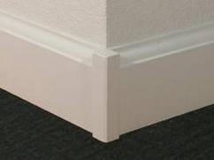 Універсальний брусок для плінтуса PAINT-ON білий 18х18х122мм