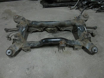 Задній підрамник зі стабілізатором і важелями AUDI A6 C5