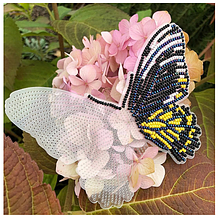 Метелики з бісеру на пластиковій основі