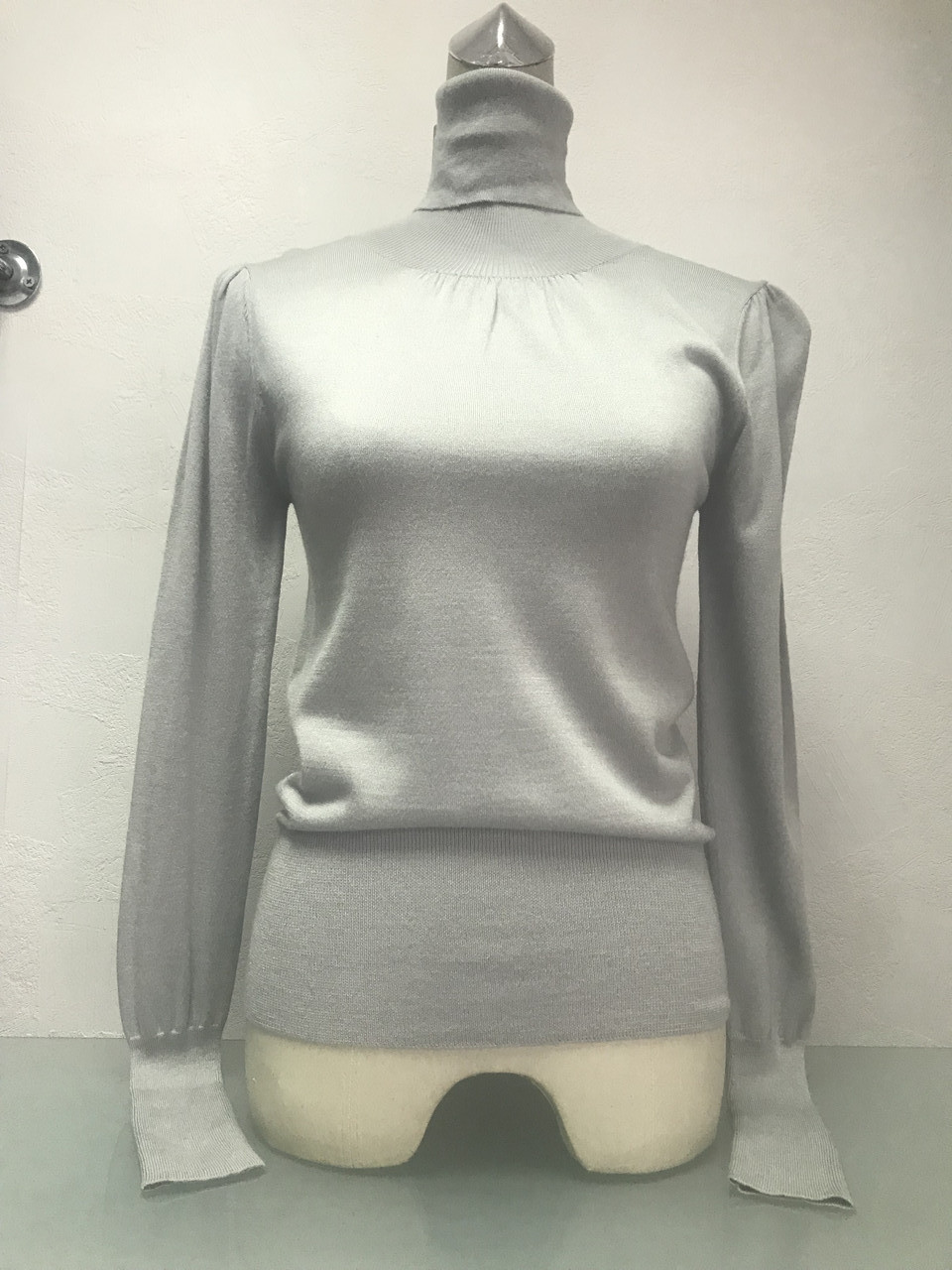 Гольф свитер женский светло-серый Miss Ports под резинку - фото 1 - id-p944627149