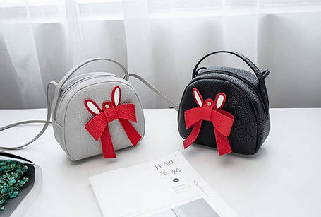 Овальна сумочка з бантиком і вушками кролика, фото 2