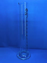 Циліндр з носиком і скляною основою Об'ємом 500мл