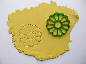 3D-формочки-вирубки для пряників "Квітка 9"