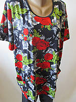 Жіночий костюм на літо з гарним принтом