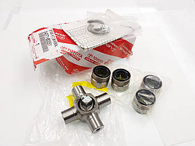 Оригінальна хрестовина кардана переднього 04371-60051