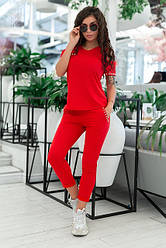 Жіночі спортивні костюми з бриджами, капрі.