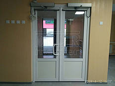 Автоматические распашные двери Tormax, Школа №6 12.04.2019 (г. Желтые Воды) 2