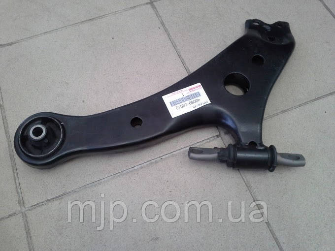 Важіль передньої підвіски нижній лівий 48069-58010 - фото 1 - id-p558306857