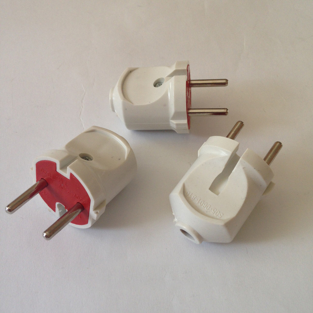 Виделка пряма під радянську розетку білий + червоний, фото 1