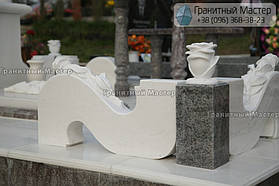 Памятник женщине из белого мрамора в Киеве, Совское кладбище 7