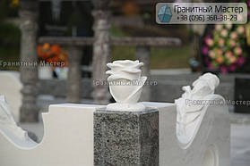 Памятник женщине из белого мрамора в Киеве, Совское кладбище 9