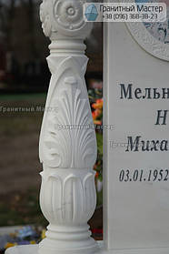 Памятник женщине из белого мрамора в Киеве, Совское кладбище 10