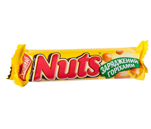 Шоколадний батончик Nuts з цілим горіхом 42 г х 24 шт. в пакованні