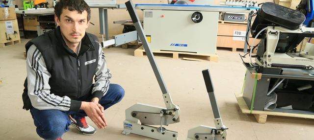 Важільні ножиці FDB Maschinen MS300