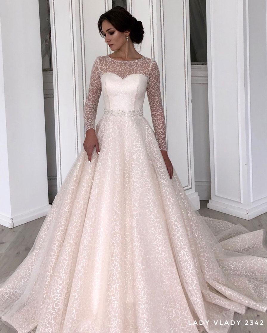 Весільна сукня а-силуету, з довгими рукавами і зі шлейфом Lady Vlady 2019