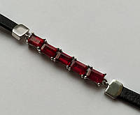 Стильный браслет с мадагаскарскими рубинами 6х4мм Серебро, кожа (иск.)