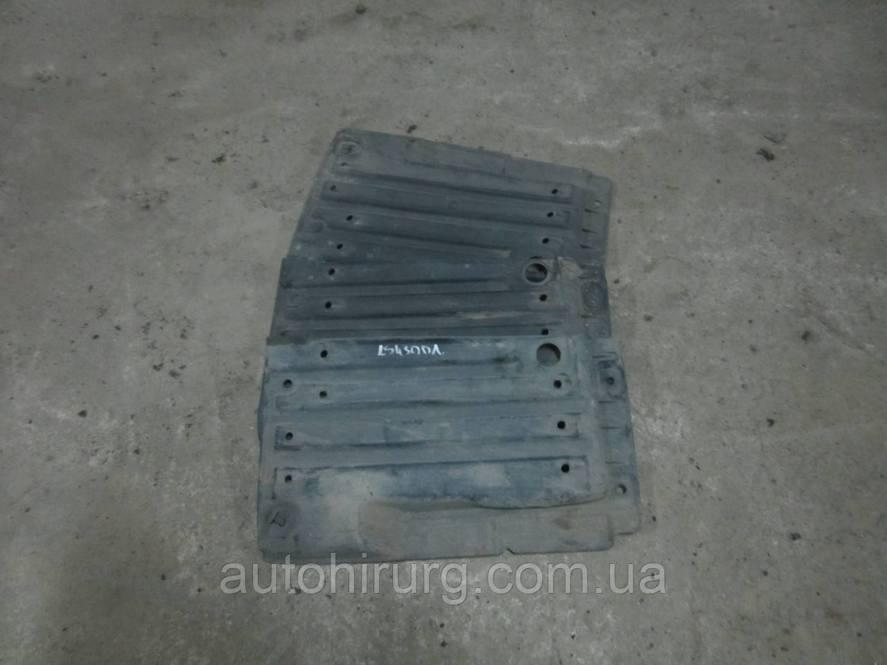 Захист днища передня ліва Lexus LS430 (5388650010)