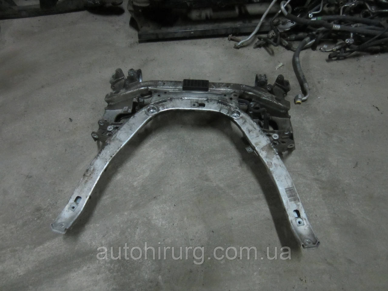 Передній підрамник BMW e60/e61 5-series (6759461)