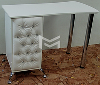 Белый маникюрный стол М131. Столик для мастера маникюра в салон красоты или дом