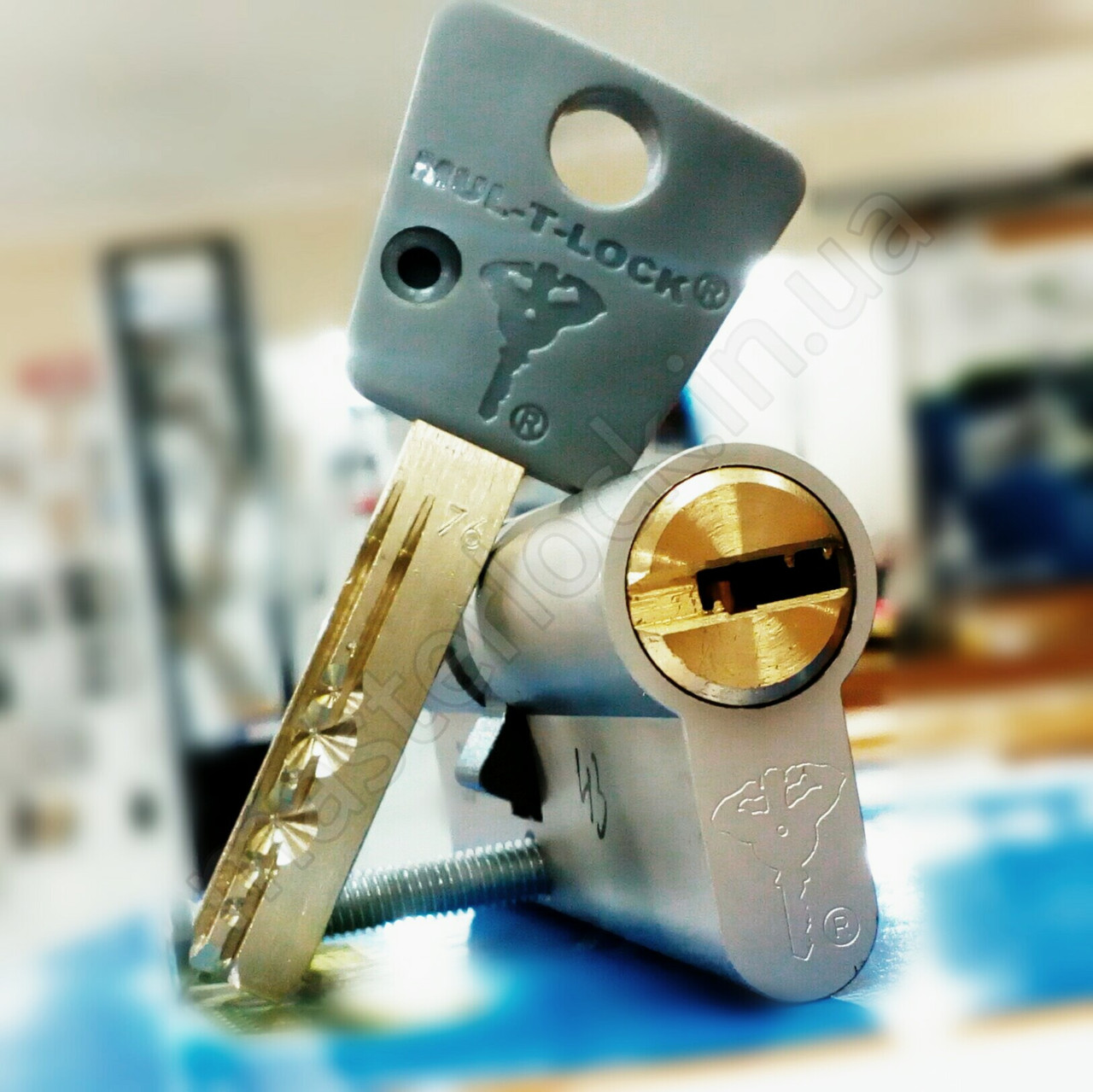 Циліндр MUL-T-LOCK 7x7 33-43 ключ-ключ 76мм (ключ-тумблер)