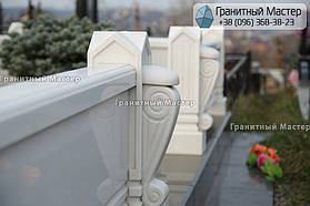 Памятник из белого мрамора женщине в с. Хотов, Киевской обл.  26