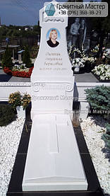 Памятник из белого мрамора женщине в с. Хотов, Киевской обл.  35