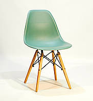 Стул из пластика Nik (Ник) EAMES CHAIR Зеленый 40 на деревянных ножках