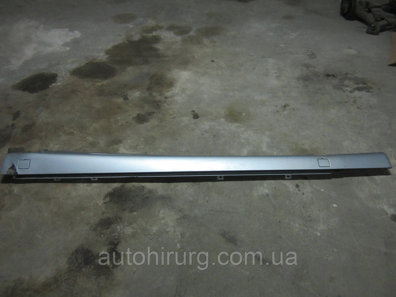 Накладка на лівий поріг Mercedes W220 S-Class (2206900140)