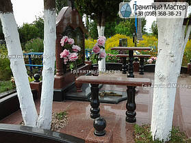 Памятник на двоих человек в из черного и красного гранита. Житомирская обл., с. Андрушки 11