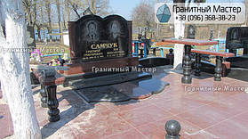 Памятник на двоих человек в из черного и красного гранита. Житомирская обл., с. Андрушки 16