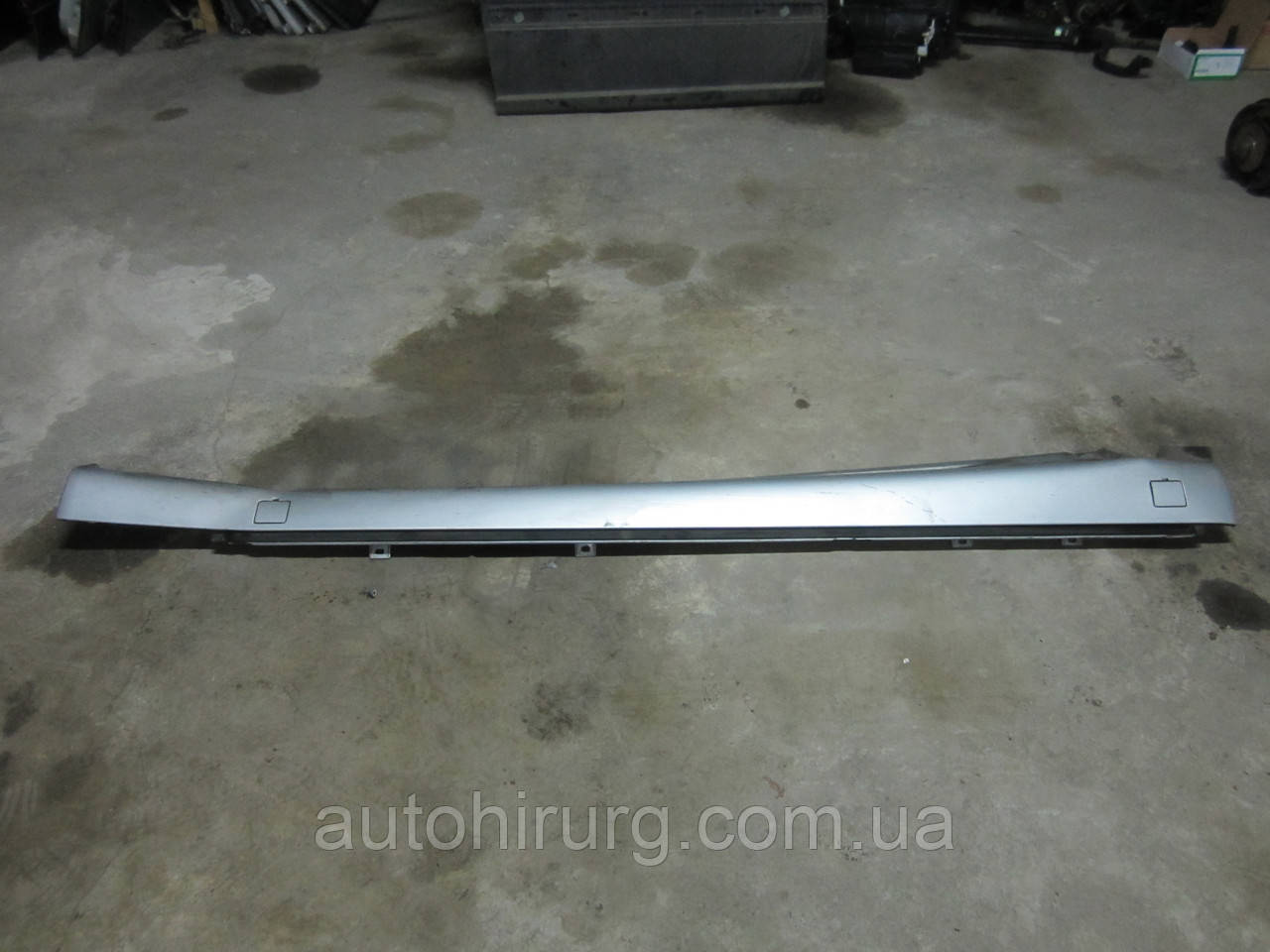 Накладка на поріг права Mercedes W220 S-Class (2206900240)